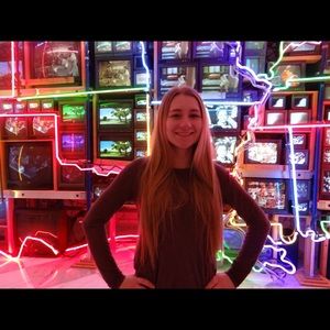 Meet your Posher, Rachel